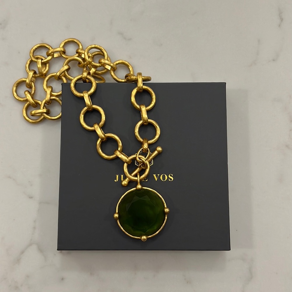 NWOT Julie Vos Honey Bee Pendant Necklace
